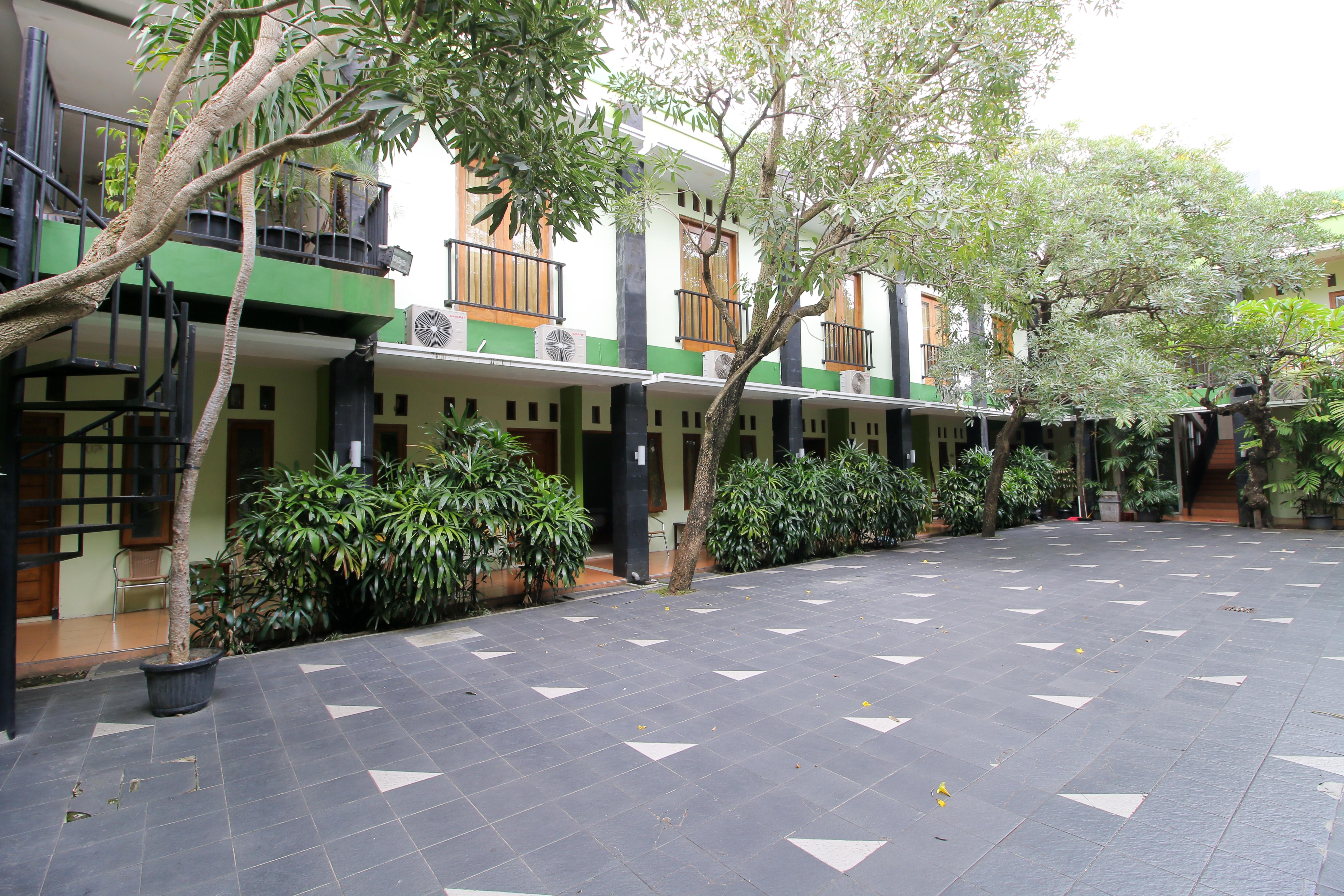 RedDoorz Plus @ Taman Siswa 2 Jogyakarta Zewnętrze zdjęcie