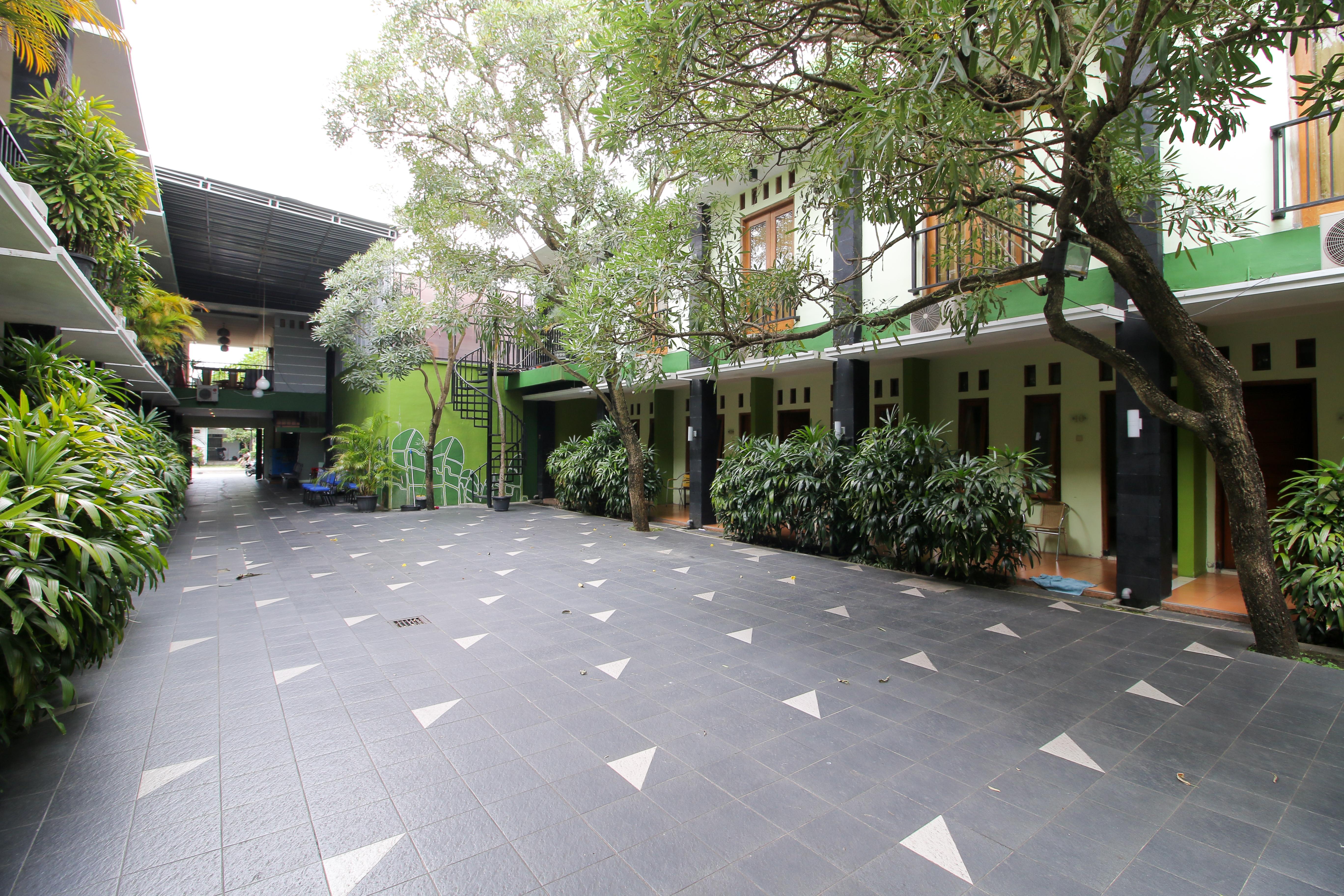 RedDoorz Plus @ Taman Siswa 2 Jogyakarta Zewnętrze zdjęcie