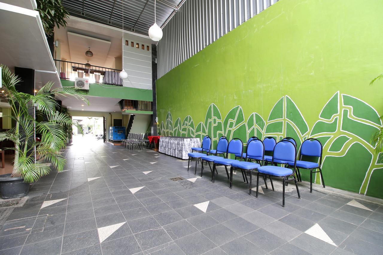 RedDoorz Plus @ Taman Siswa 2 Jogyakarta Zewnętrze zdjęcie